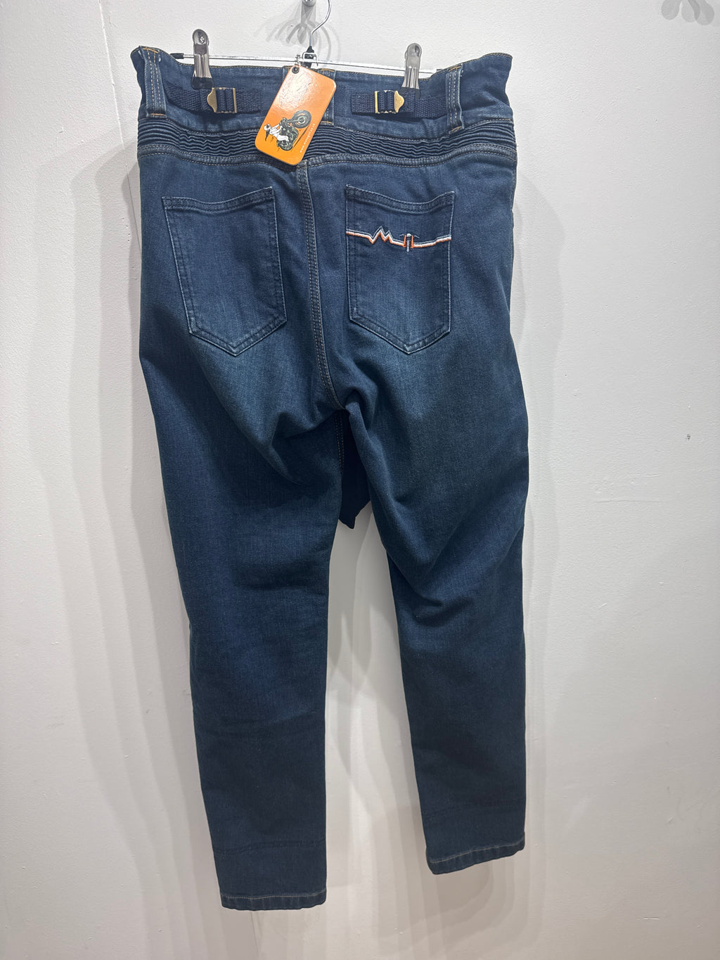 Ellie Reg Small