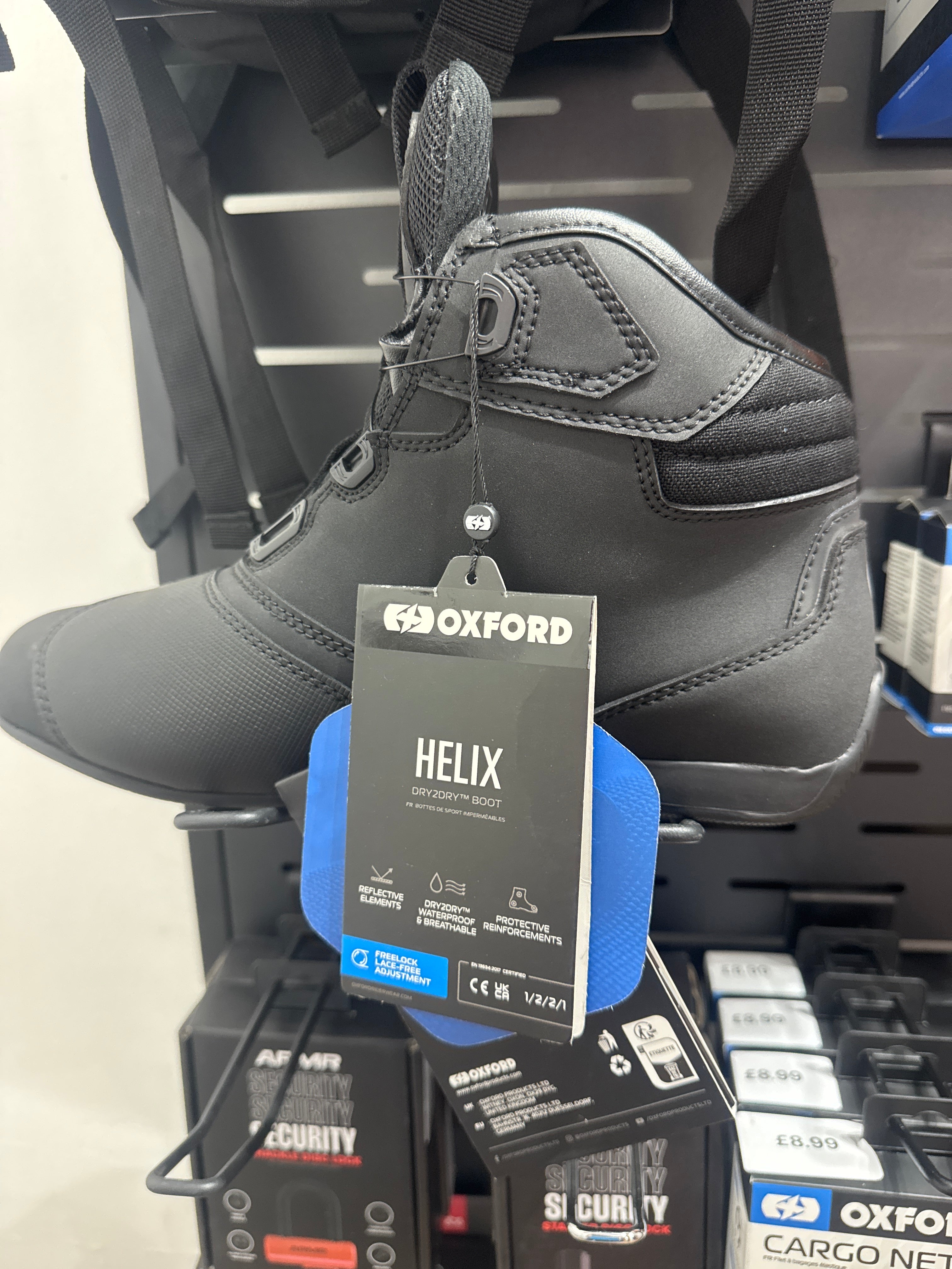Helix D2D Boot Black Size 9 (EU43)