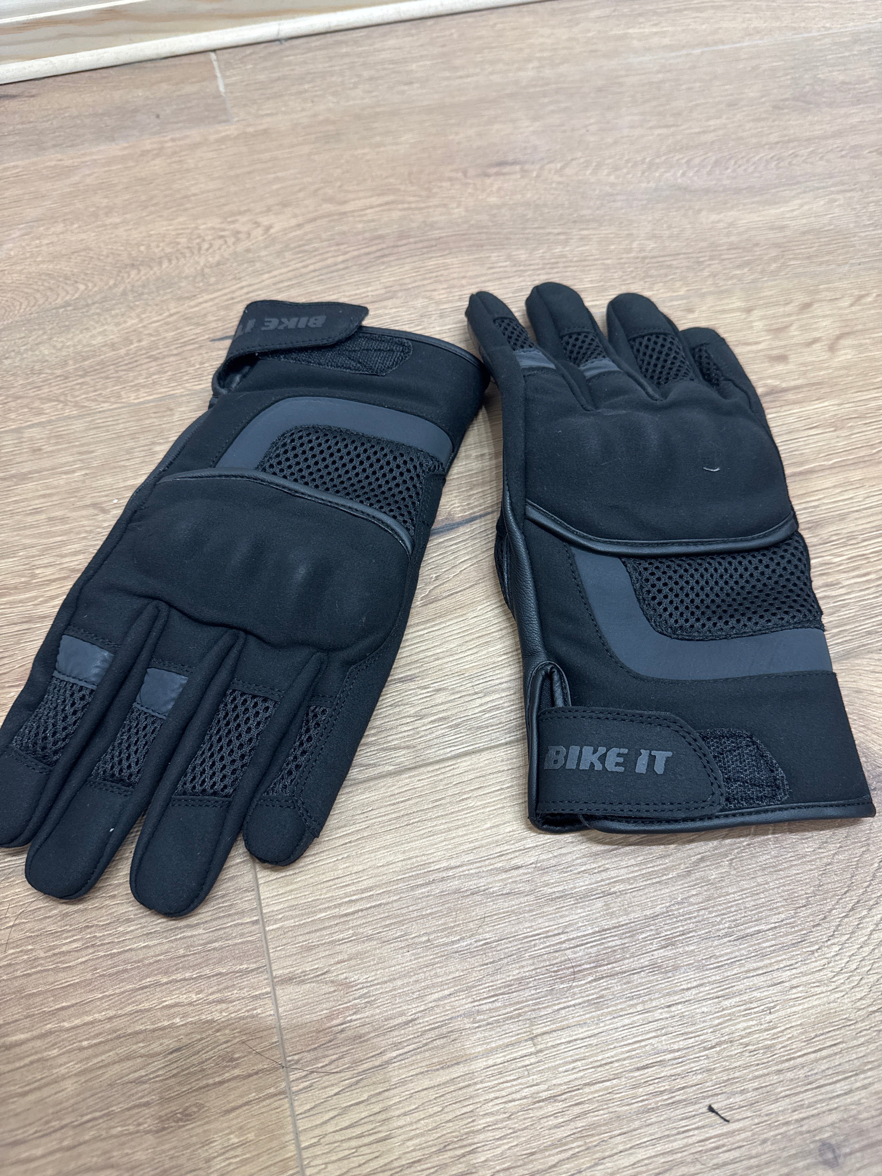 BikeIt Road Gloves All Black L