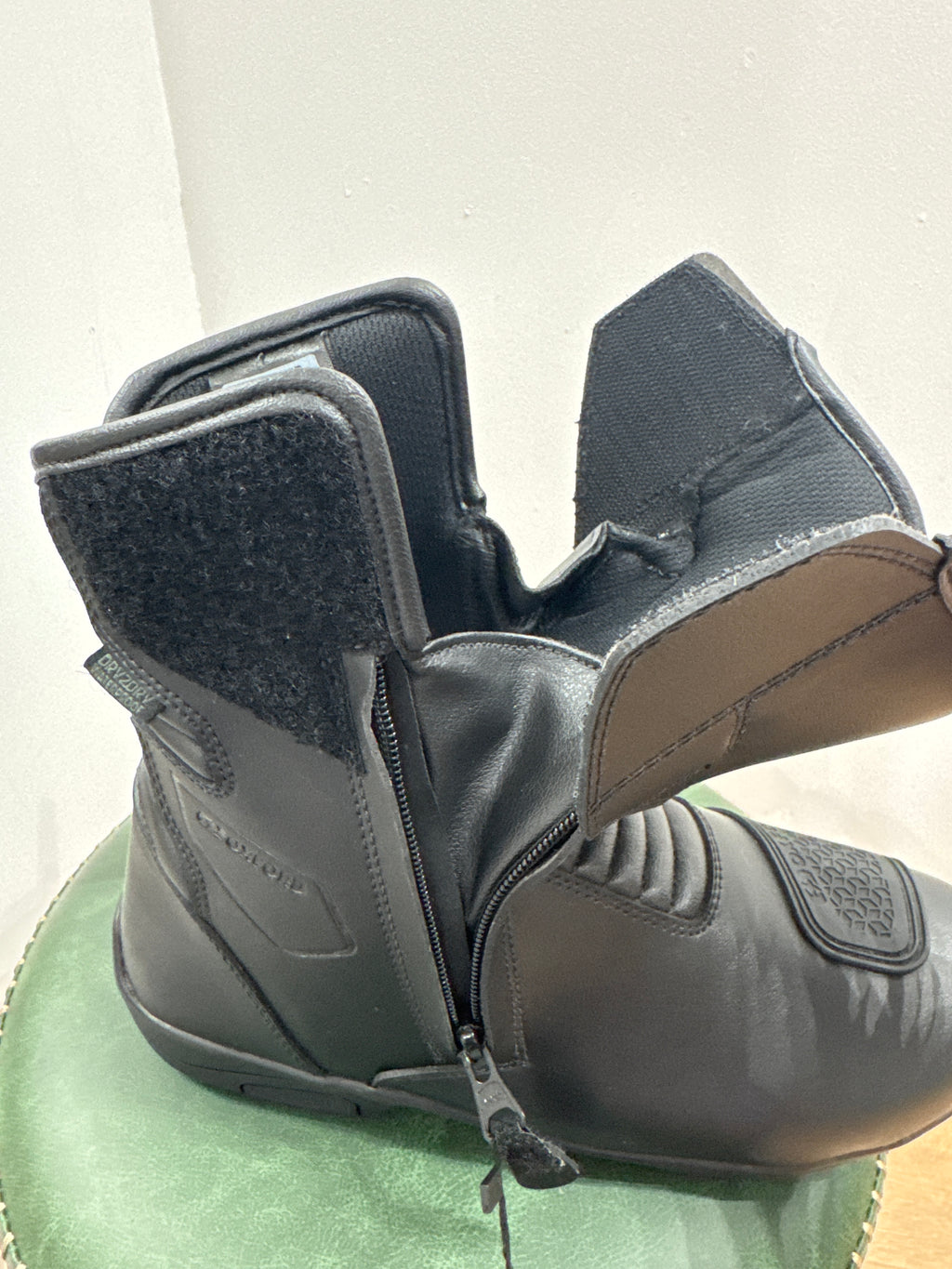 Warrior 3.0 MS Boot Black Size 8 (EU42)